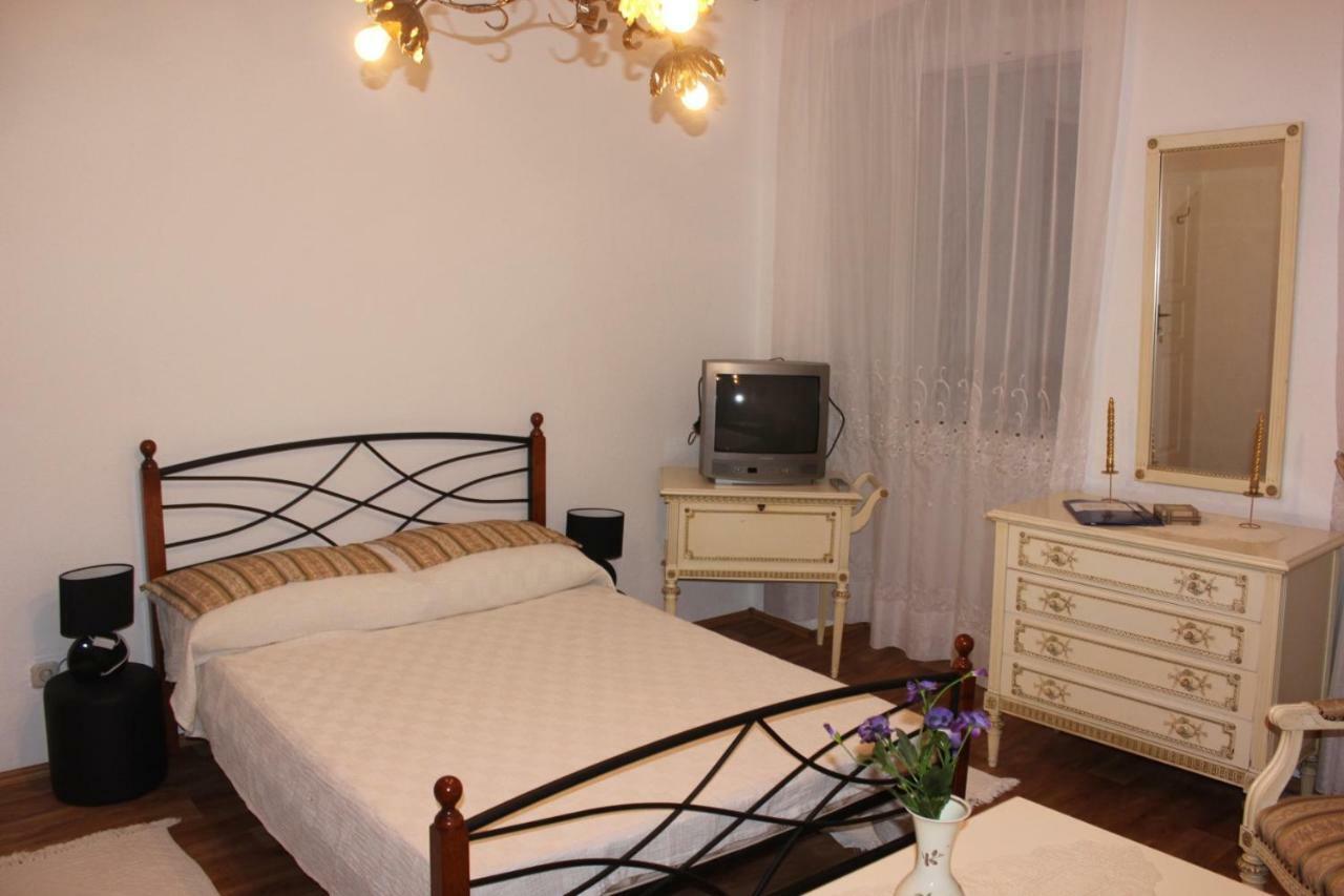 Apartments Petra 23 Mali Losinj Ngoại thất bức ảnh